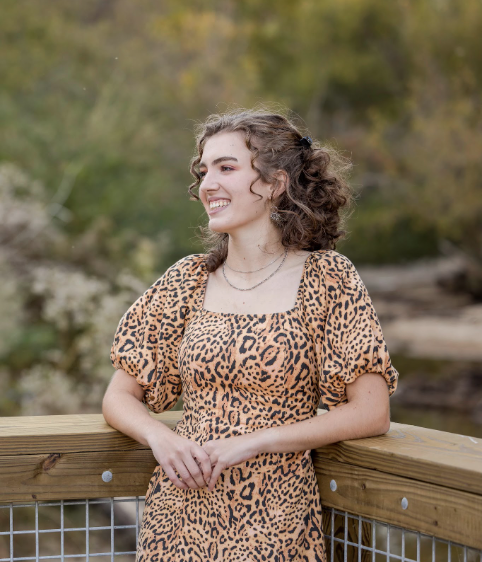 Caryline Porter posing for her senior portrait.
Photo courtesy of Caryline Porter.