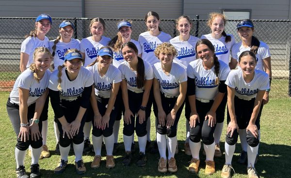 Photo of the Chamblee varsity softball team at Super Regionals, Provided by Mackenzie Cassidy
