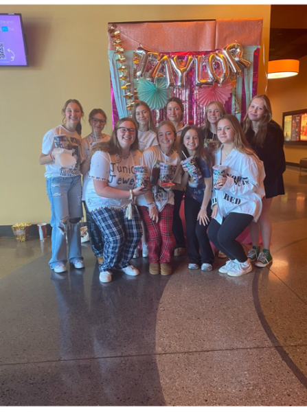 Mallory Williams (‘26) and friends before watching Taylor Swift: The Eras Tour. 
Photo courtesy of Williams.