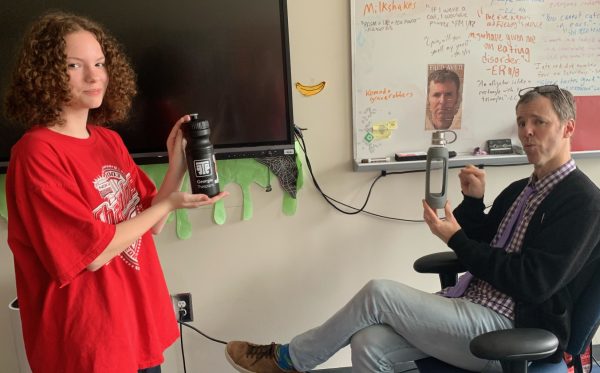 ydney Grove (‘24) showing off her Georgia Thespians water bottle next to Fred Avett flexing his snazzy Contigo bottle
Photo Courtesy of Finley Malone