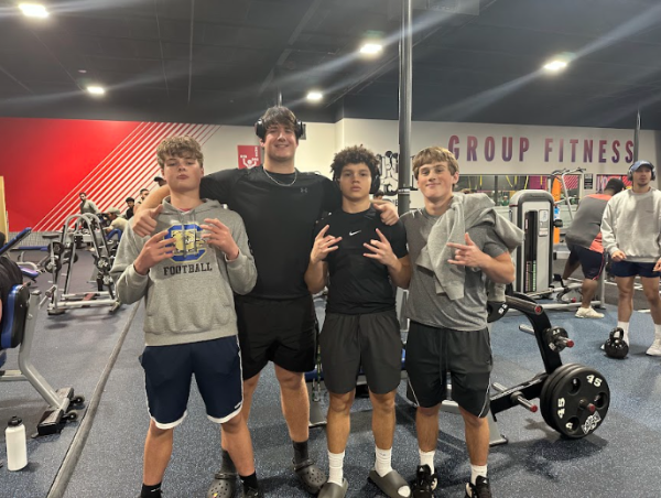 (Left to right) Gray Hladish ('26), Gibson Schearer ('26), Steven Daum ('26), and Patrick Murphy ('26) enjoying their chest day at Crunch. Photo Courtesy of Michael Bryant.