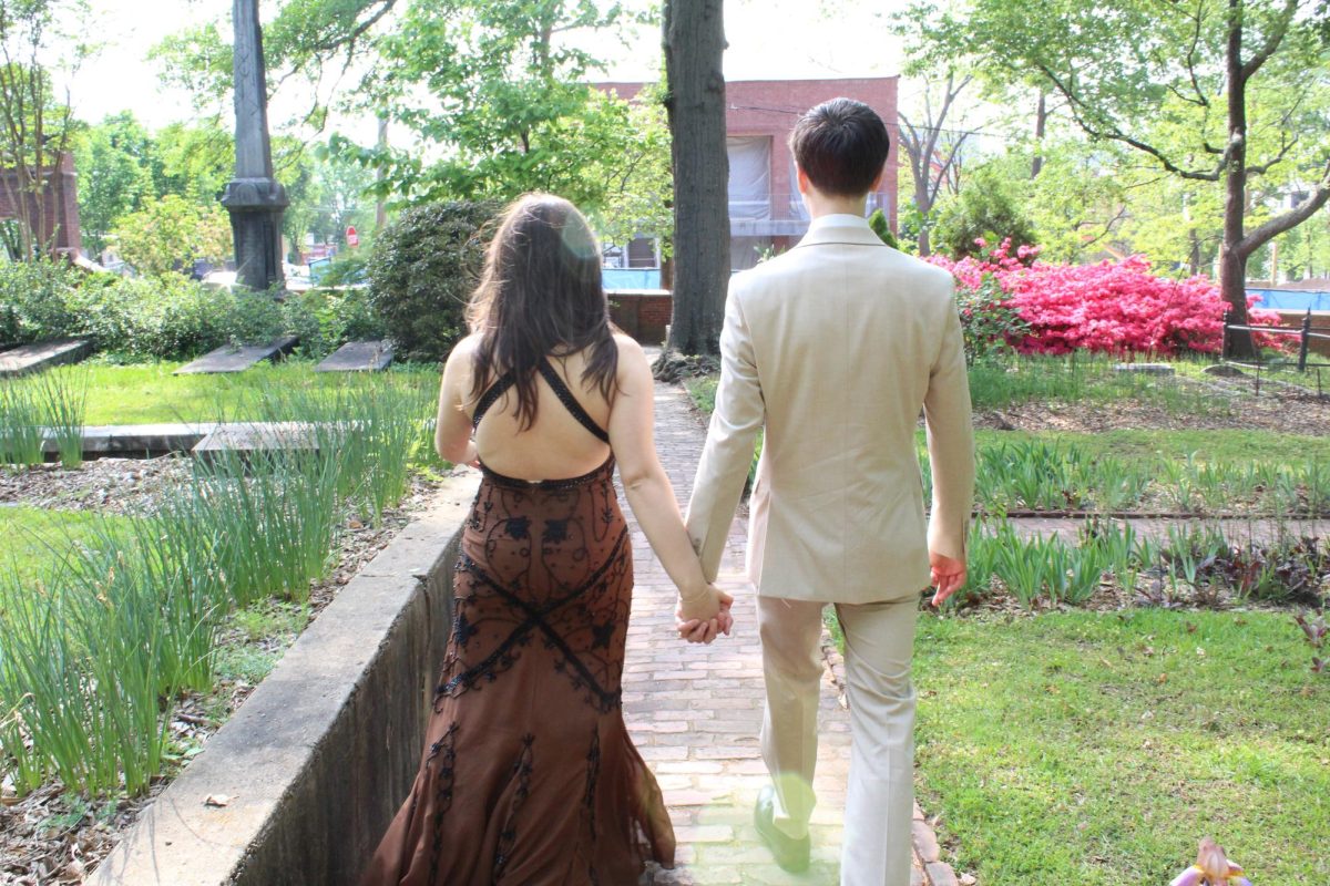 Emilia Lowe-Pederson ('24) and her date Kaden Ellis ('24). Photo courtesy of Ava Lowe-Pederson ('27).